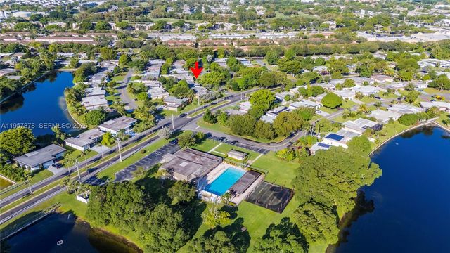 7302 NW 65th St, Tamarac, FL 33321