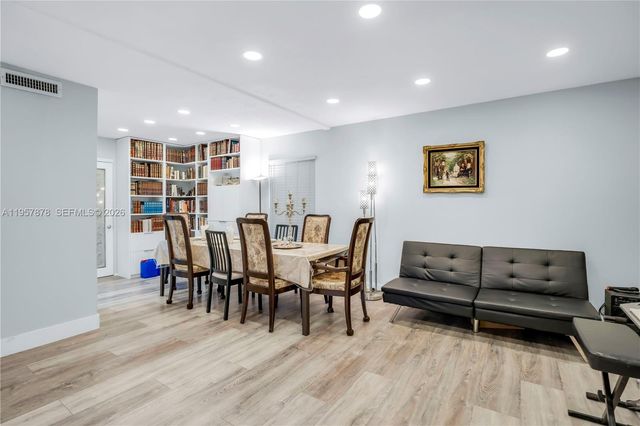 7302 NW 65th St, Tamarac, FL 33321