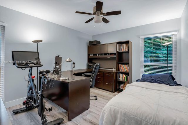 7302 NW 65th St, Tamarac, FL 33321