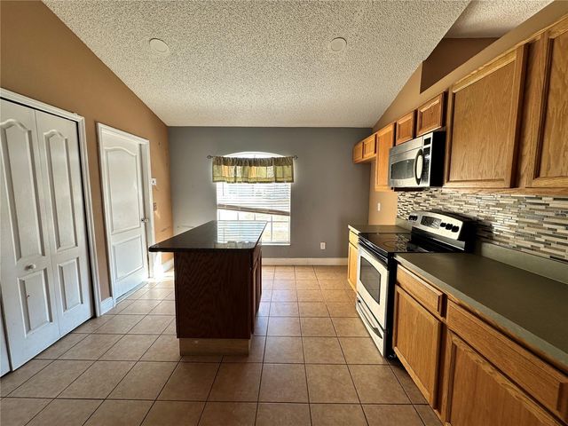 256 GROUPER COURT, Kissimmee, FL 34759