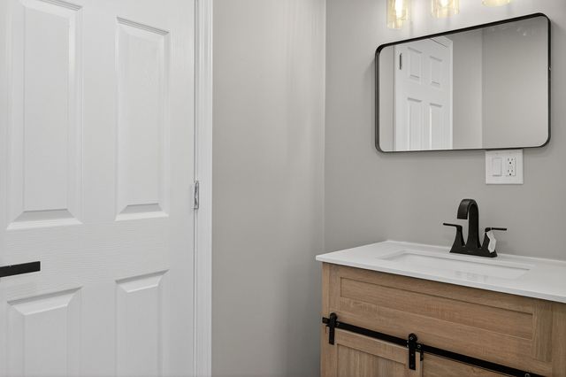 9100 S Wallace Street, Chicago, IL 60620