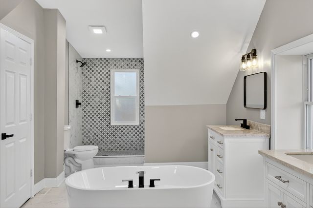 9100 S Wallace Street, Chicago, IL 60620