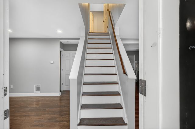 9100 S Wallace Street, Chicago, IL 60620