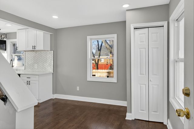 9100 S Wallace Street, Chicago, IL 60620