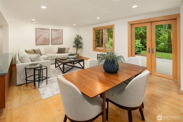 12820 NE 39th Street, Bellevue, WA 98005