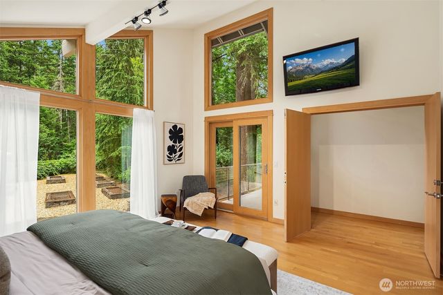 12820 NE 39th Street, Bellevue, WA 98005