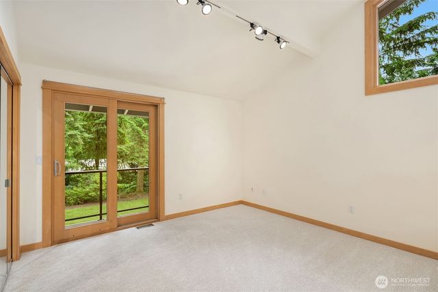 12820 NE 39th Street, Bellevue, WA 98005