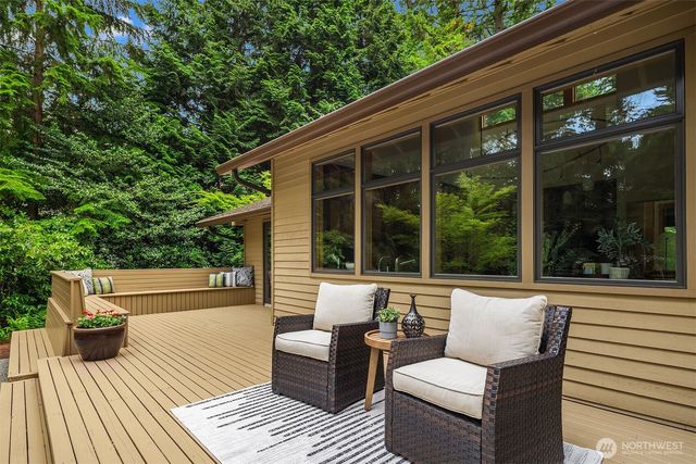 12820 NE 39th Street, Bellevue, WA 98005