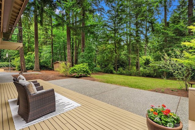 12820 NE 39th Street, Bellevue, WA 98005