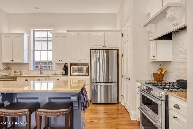 122 Brundage Lane, Youngsville, LA 70592