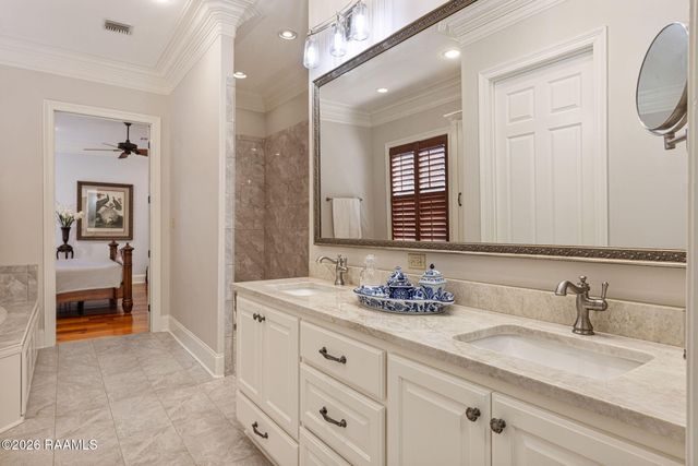 122 Brundage Lane, Youngsville, LA 70592