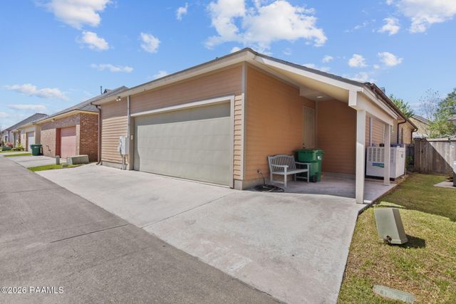 122 Brundage Lane, Youngsville, LA 70592