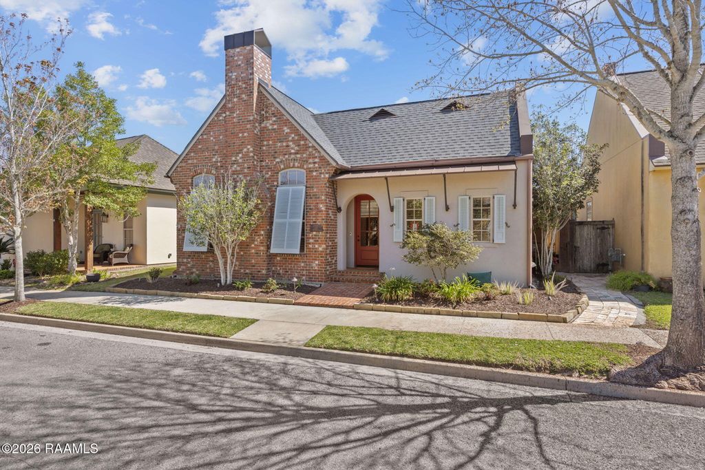 122 Brundage Lane, Youngsville, LA 70592