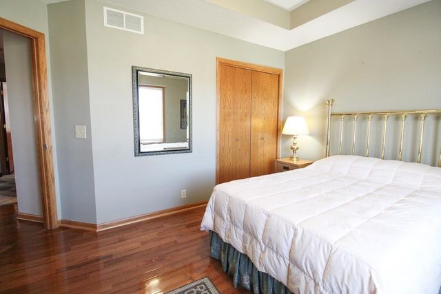 320 Seitz Dr, Salina, KS 67401