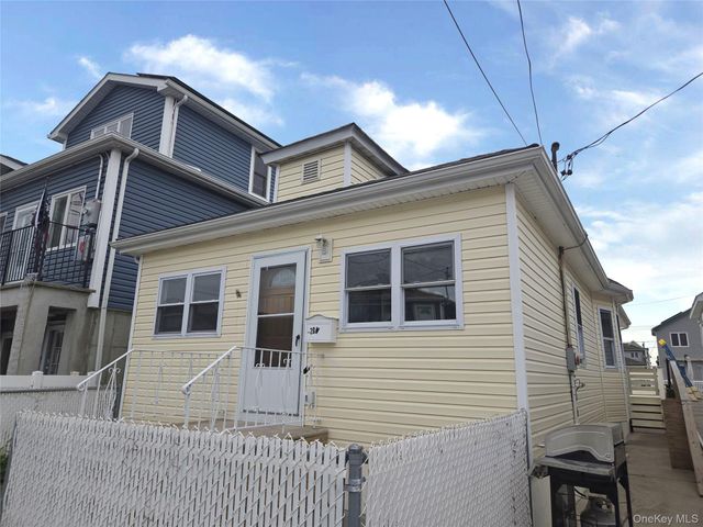 20 W 10th Road, Broad Channel, NY 11693