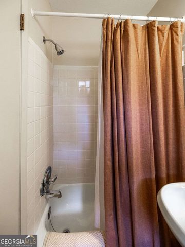 225 Greencrest Drive, Athens, GA 30605