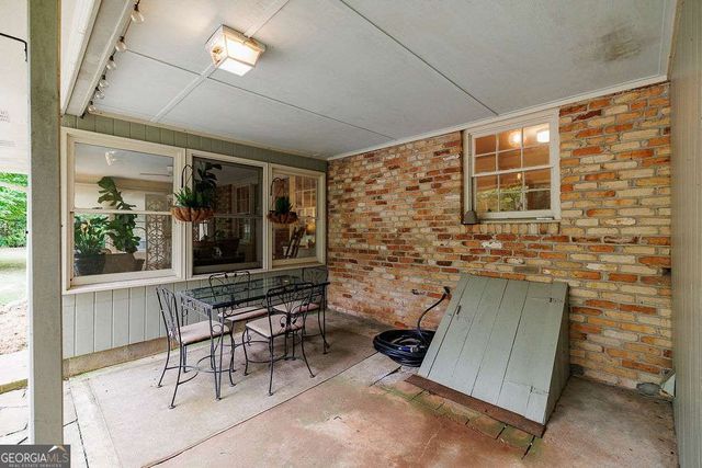 225 Greencrest Drive, Athens, GA 30605