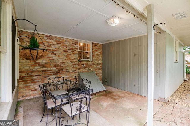 225 Greencrest Drive, Athens, GA 30605