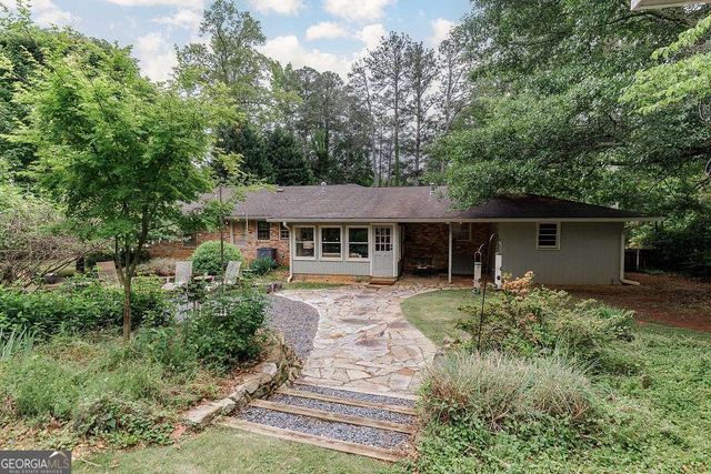 225 Greencrest Drive, Athens, GA 30605