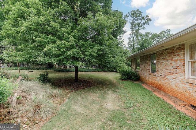 225 Greencrest Drive, Athens, GA 30605