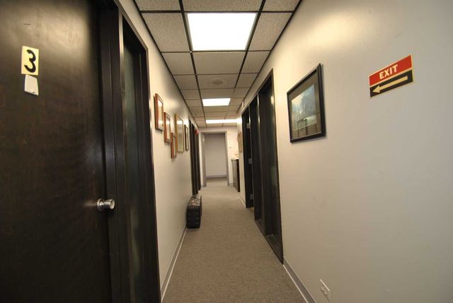 10540 W Cermak Road, Westchester, IL 60154