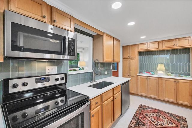 3734 IROQUOIS AVENUE, Sarasota, FL 34234