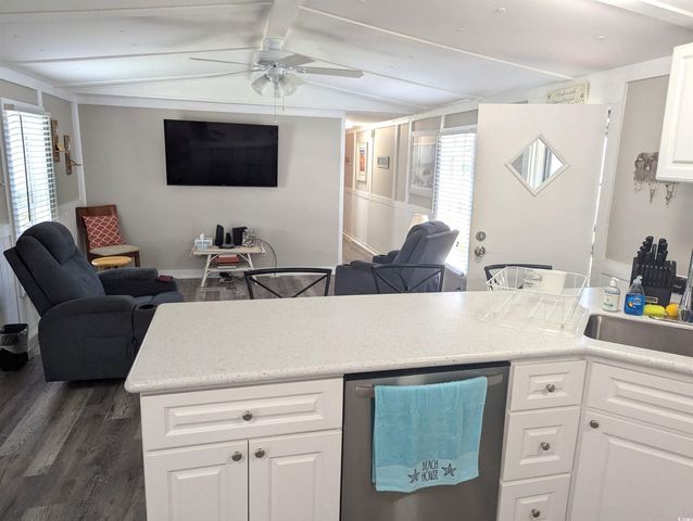 148 Offshore Dr., Murrells Inlet, SC 29576