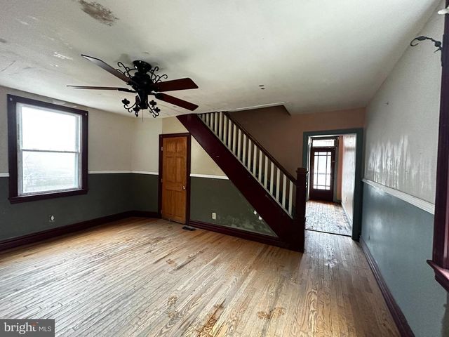 415 PEACOCK ST, Pottsville, PA 17901