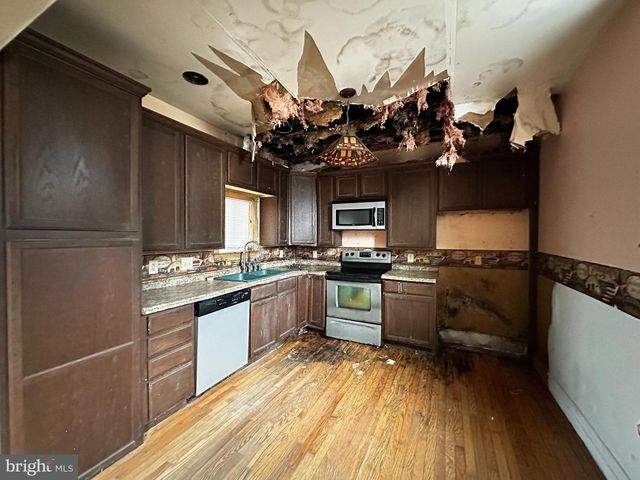 415 PEACOCK ST, Pottsville, PA 17901