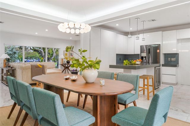 801 NE 76th St, Miami, FL 33138