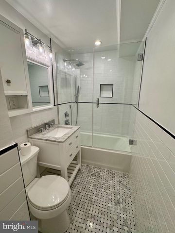 213 & 215 5TH ST SE, Washington, DC 20003