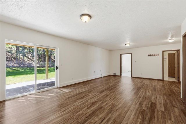 11222 E Sundown Dr, Spokane Valley, WA 99206