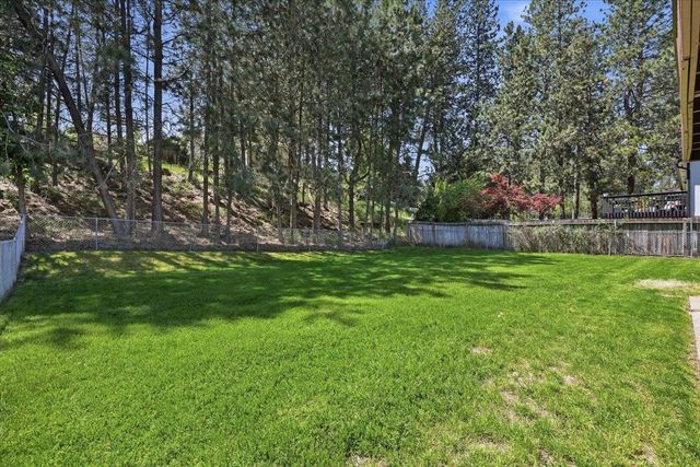 11222 E Sundown Dr, Spokane Valley, WA 99206
