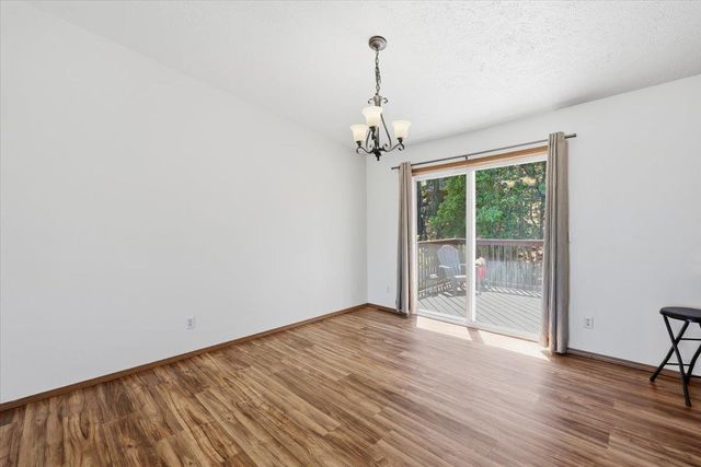 11222 E Sundown Dr, Spokane Valley, WA 99206