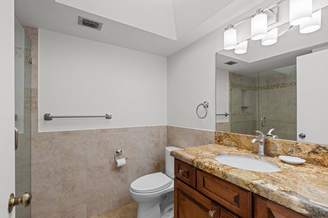 200 Brackenwood Terrace, Palm Beach Gardens, FL 33418