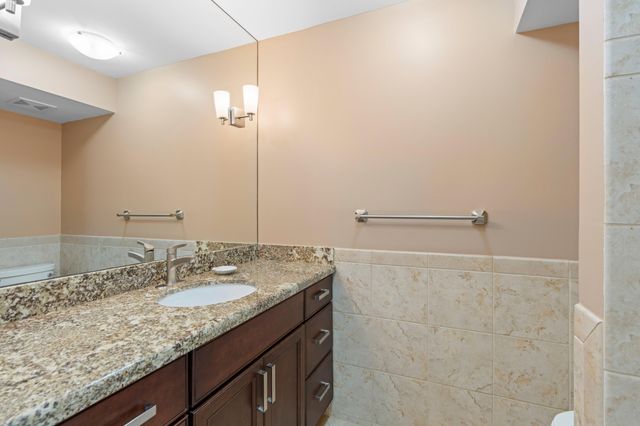 200 Brackenwood Terrace, Palm Beach Gardens, FL 33418
