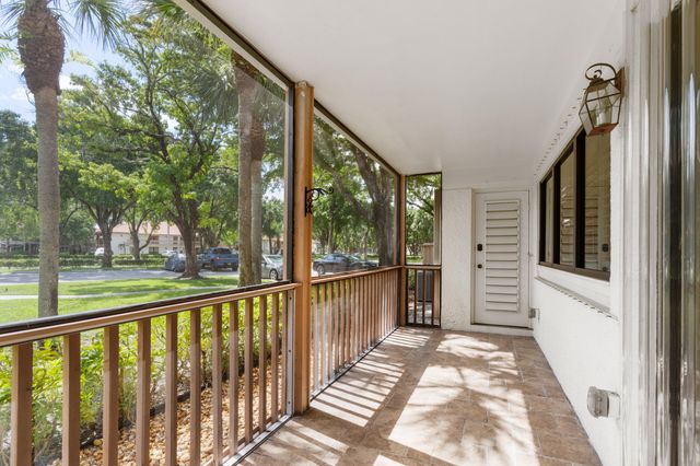 200 Brackenwood Terrace, Palm Beach Gardens, FL 33418