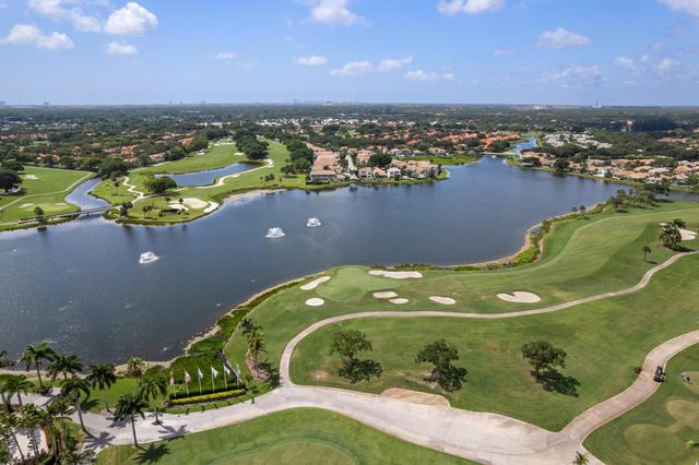 200 Brackenwood Terrace, Palm Beach Gardens, FL 33418