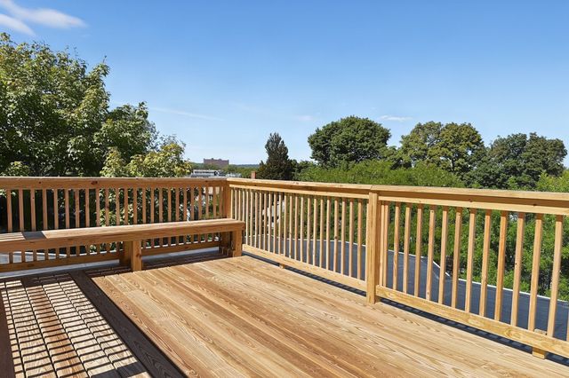 16 Upland Road 2, Cambridge, MA 02140
