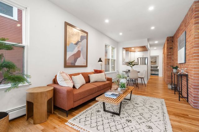 16 Upland Road 2, Cambridge, MA 02140