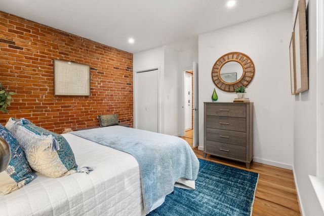 16 Upland Road 2, Cambridge, MA 02140