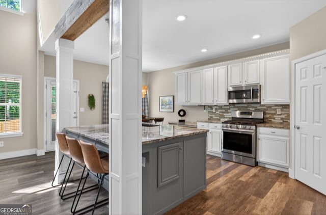 306 Farmbrook Pass, Canton, GA 30115