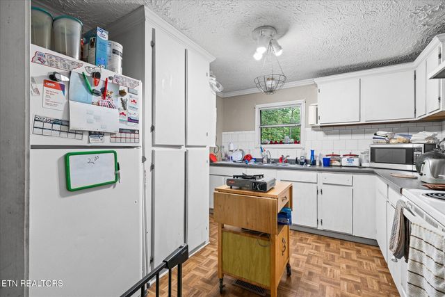 1223 Sheppard Rd, Jamestown, TN 38556