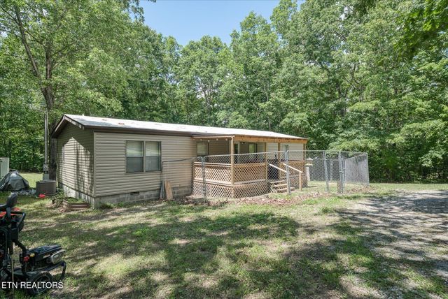 1223 Sheppard Rd, Jamestown, TN 38556
