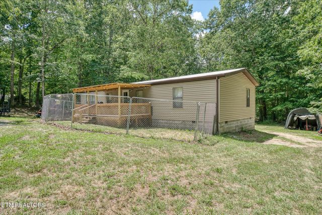 1223 Sheppard Rd, Jamestown, TN 38556