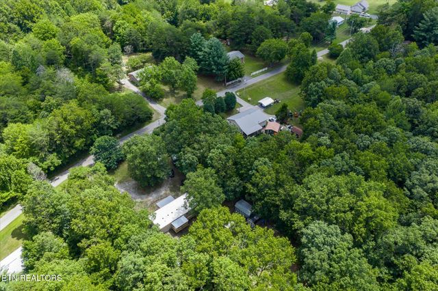 1223 Sheppard Rd, Jamestown, TN 38556