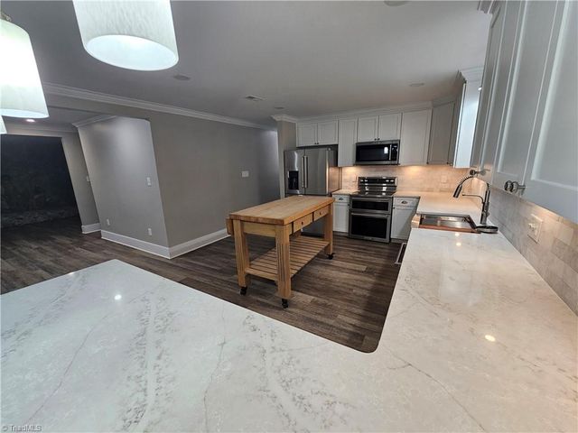 301 Crouse Mountain Lane, Lexington, NC 27292