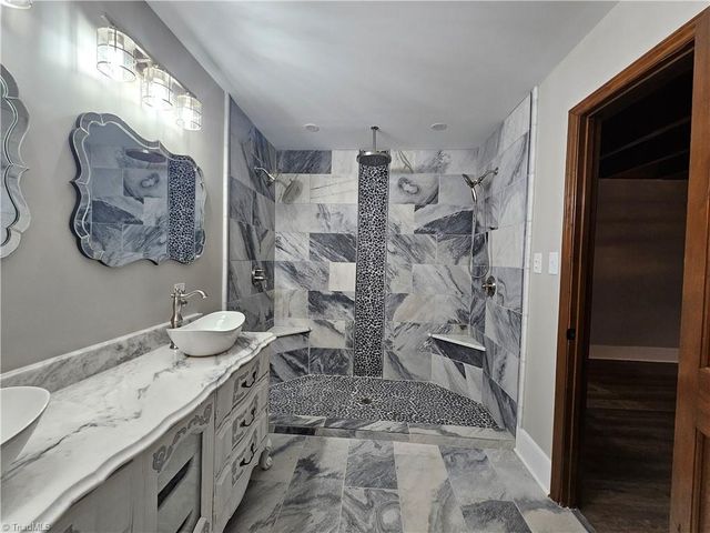 301 Crouse Mountain Lane, Lexington, NC 27292