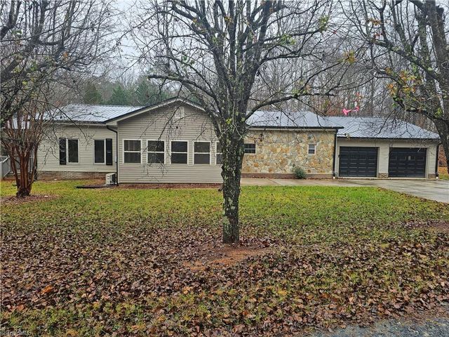 301 Crouse Mountain Lane, Lexington, NC 27292