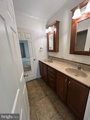 108 RANDOM RD, Douglassville, PA 19518